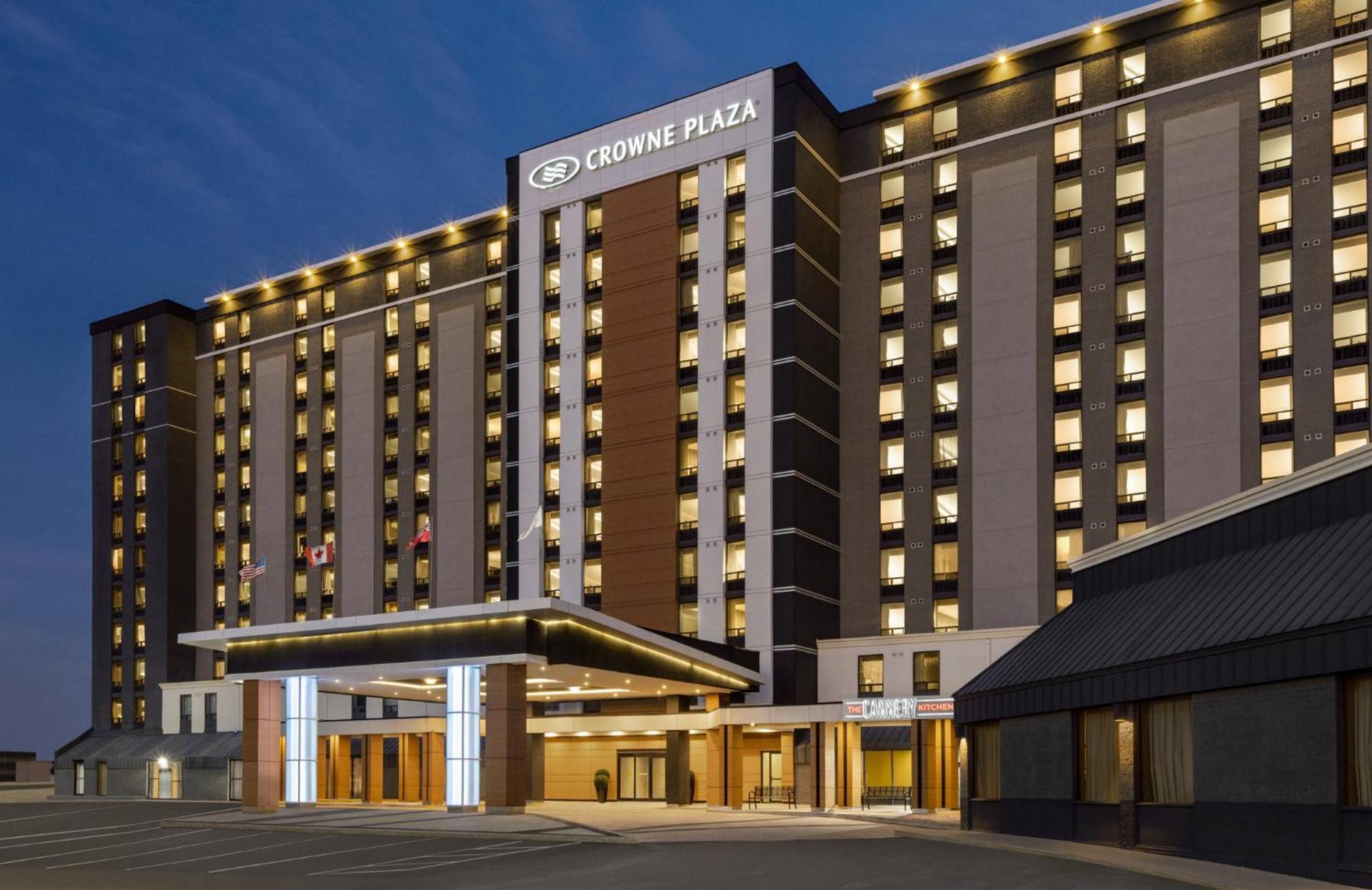 Crowne Plaza Toronto Airport, An Ihg Hotel Exterior foto