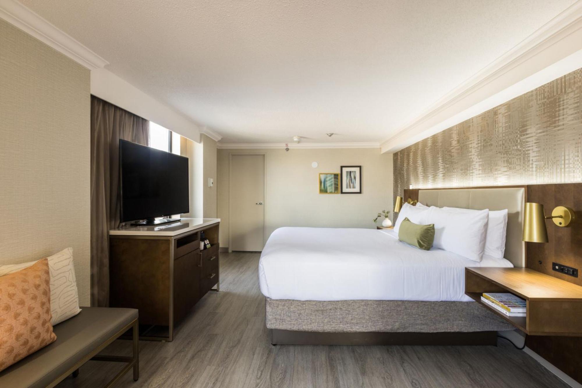 Hotel Crowne Plaza Toronto Airport By Ihg Exterior foto