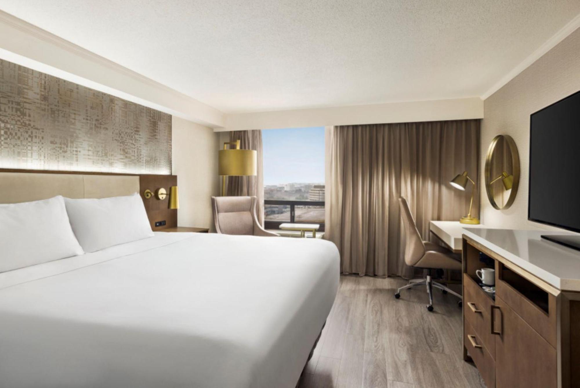 Hotel Crowne Plaza Toronto Airport By Ihg Exterior foto