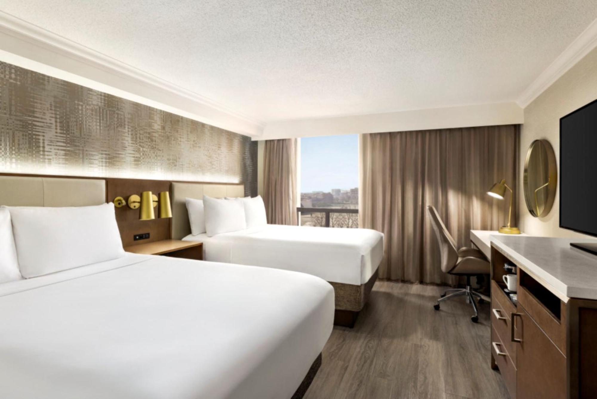 Hotel Crowne Plaza Toronto Airport By Ihg Exterior foto