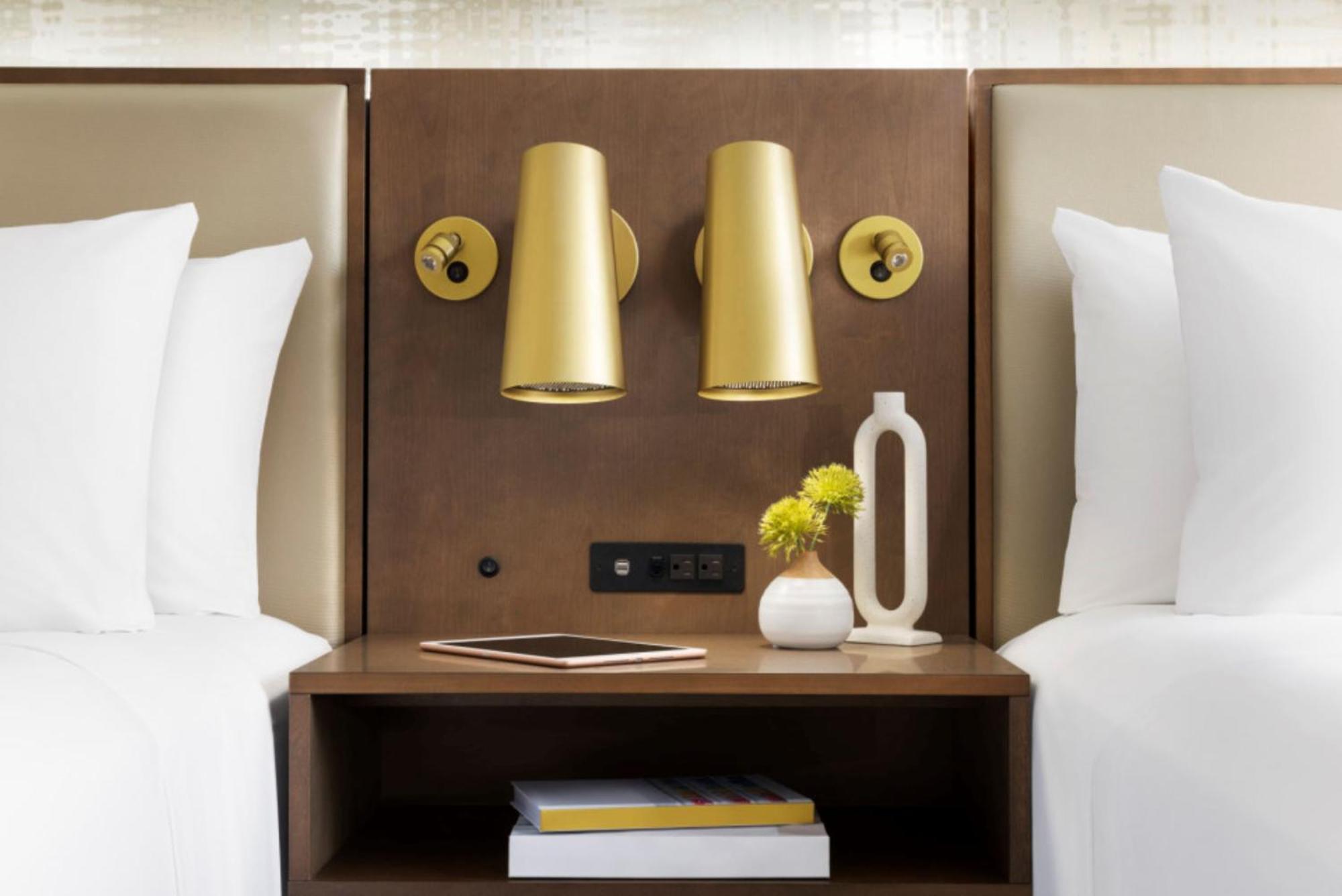 Hotel Crowne Plaza Toronto Airport By Ihg Exterior foto