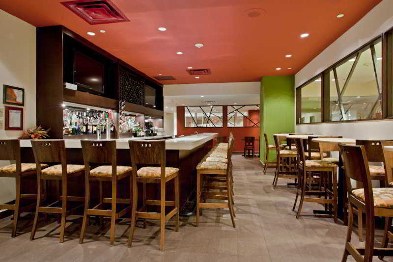 Hotel Crowne Plaza Toronto Airport By Ihg Exterior foto